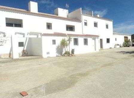 COUNTRY HOUSE IN  VELEZ RUBIO