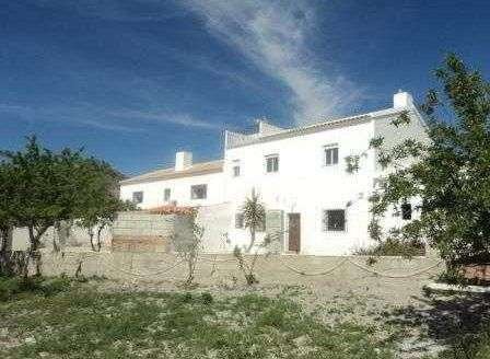 COUNTRY HOUSE IN  VELEZ RUBIO