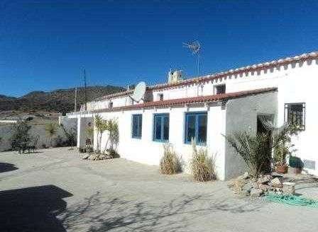 COUNTRY HOUSE IN  VELEZ RUBIO