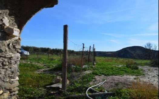 Cortijo to renovate in Fines