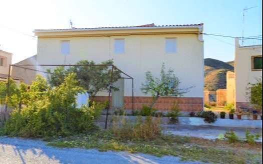 COUNTRY HOUSE IN ARBOLEAS AREA