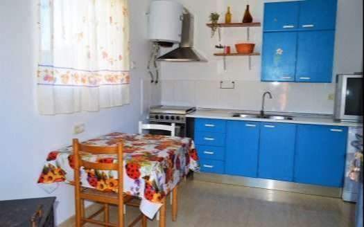 HOUSE IN CANTORIA AREA