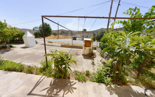 COUNTRY HOUSE IN ARBOLEAS AREA