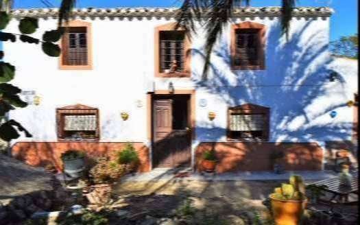 COUNTRY HOUSE IN ARBOLEAS AREA