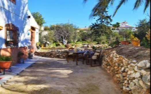 COUNTRY HOUSE IN ARBOLEAS AREA
