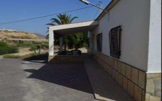 COUNTRY HOUSE IN CUEVAS DEL ALMANZORA AREA