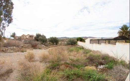 Urban land in Los Carasoles