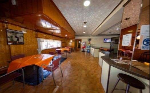 BAR AND HOUSE IN LA ALFOQUIA