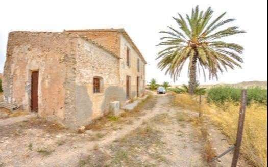 COUNTRY HOUSE TO BE REFORMED IN LA ALFOQUIA