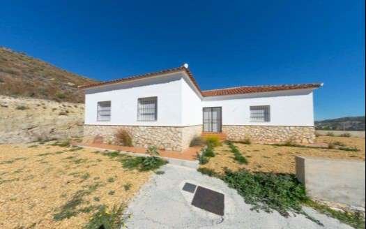 VILLA IN ARBOLEAS AREA