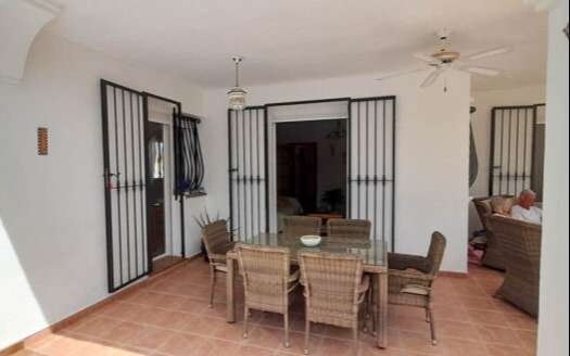 VILLA IN ARBOLEAS AREA