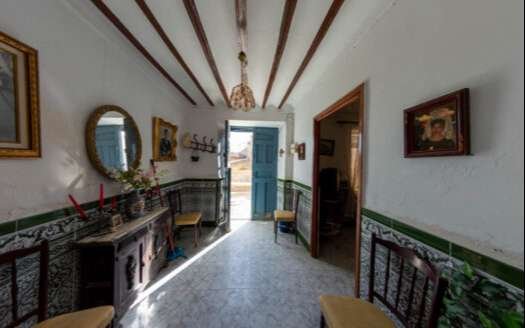 TOWNHOUSE IN ARBOLEAS AREA