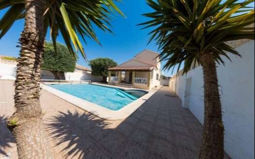 Villa in Arboleas area