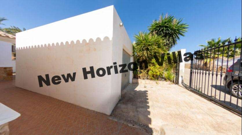 VILLA IN ARBOLEAS