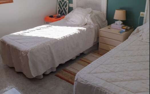 VILLA IN ARBOLEAS AREA