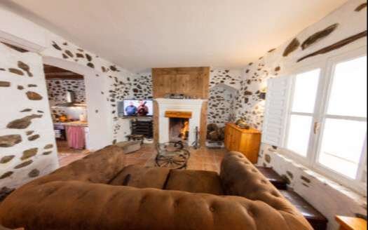 COUNTRY HOUSE IN ARBOLEAS AREA