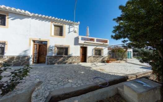 CORTIJO IN ARBOLEAS