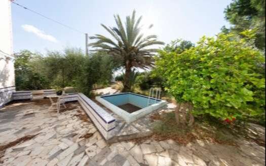 COUNTRY HOUSE IN ARBOLEAS