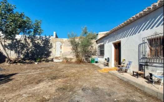 COUNTRY HOUSE IN HUÉRCAL-OVERA AREA