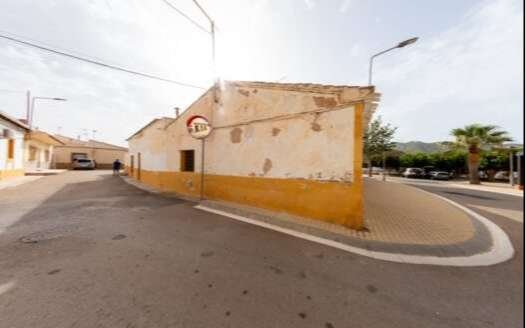 TOWNHOUSE TO BE REFORMED IN CUEVAS DEL ALMANZORA