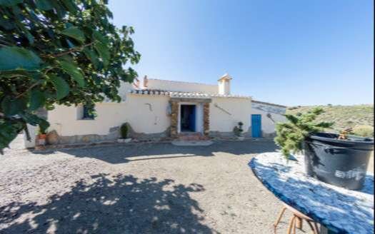 CORTIJO IN HUÉRCAL-OVERA ÁREA