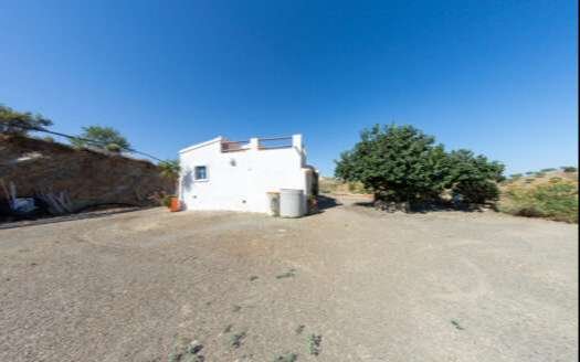 CORTIJO IN HUÉRCAL-OVERA ÁREA