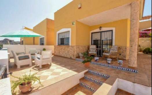 VILLA IN SAN JUAN DE LOS TERREROS