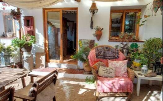 COUNTRY HOUSE IN ORIA AREA