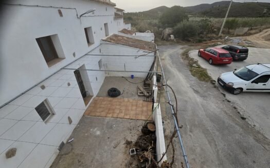 CORTIJO EN LUBRÍN