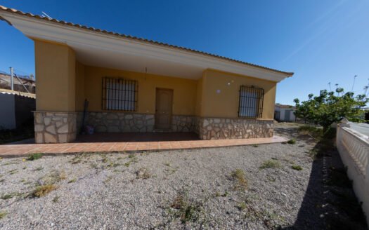 HOUSE IN LUBRIN AREA