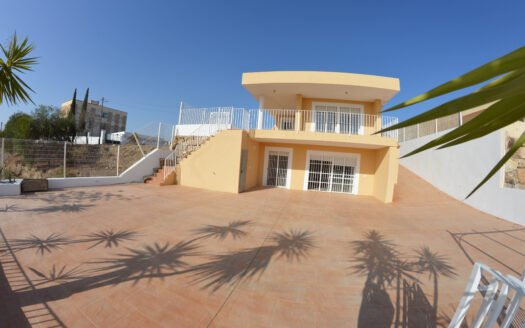 HOUSE IN ZURGERNA AREA