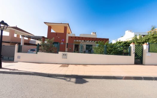 VILLA IN LA ALFOQUÍA