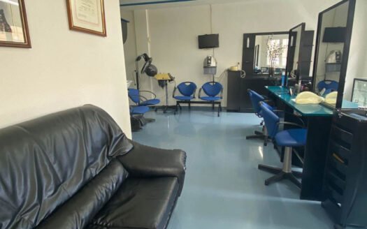 Hairdresser’s salon in Albox
