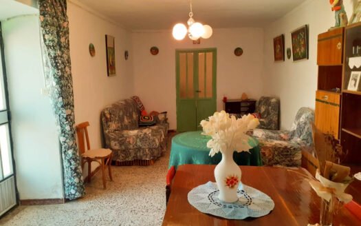 Country House in Oria