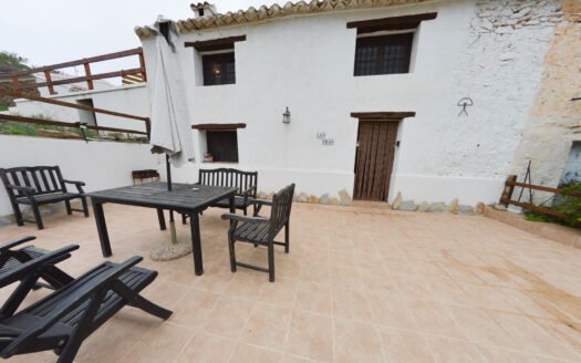 House in Lubrín Area