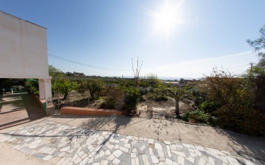 COUNTRY HOUSE WITH BAR AND RESTAURANT IN LORCA