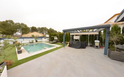 CHALET IN ARBOLEAS