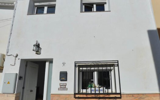 VILLAGE HOUSE IN CANTORIA