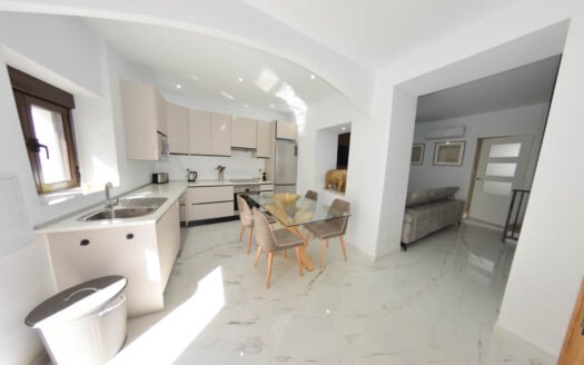 VILLAGE HOUSE IN CANTORIA