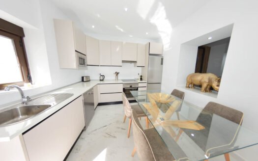 VILLAGE HOUSE IN CANTORIA