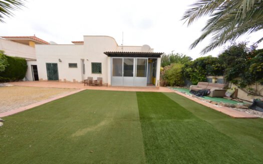 VILLA EN LA ALFOQUIA