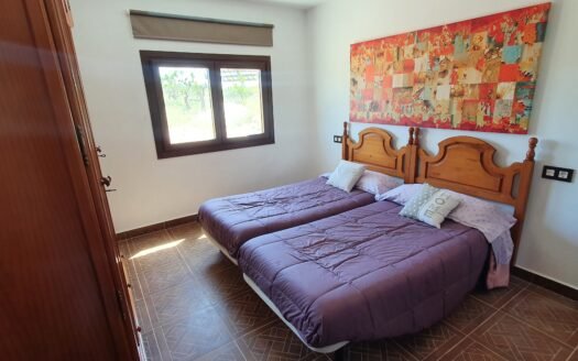 COUNTRY HOUSE IN ORIA