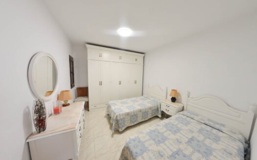HOUSE IN TABERNO