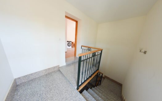 ATTIC IN ARBOLEAS