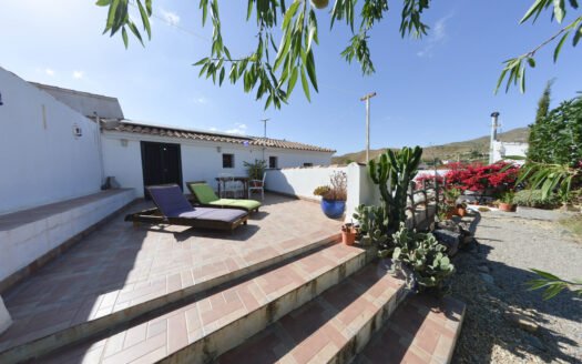 CORTIJO IN LUBRÍN