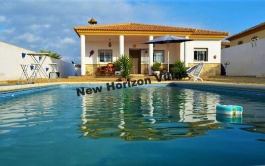 VILLA IN ZURGENA AREA