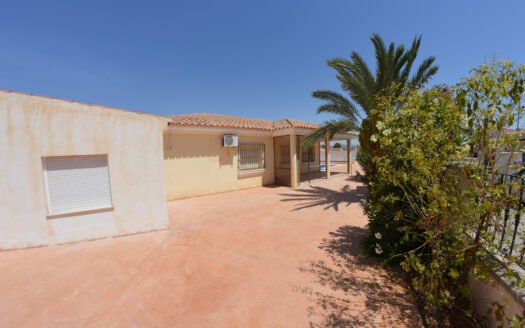 VILLA IN ZURGENA AREA