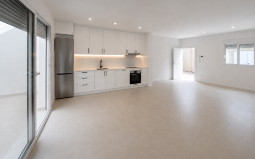 *NEW & EXCLUSIVE* NEWLY-RENOVATED TOWN HOUSE IN LA ALFOQUIA