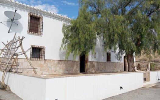 CORTIJO IN THE VÉLEZ-RUBIO AREA