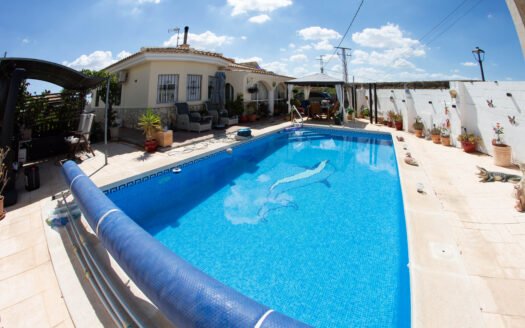 VILLA IN ZURGENA AREA